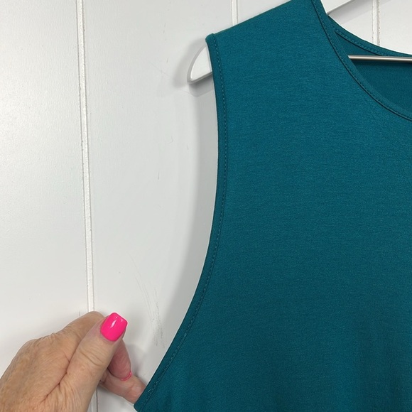 J. Jill Womens Tank/Tunic L Ocean Pullover Sleeveless Rayon/Lycra  Pretty NWT - Picture 4 of 11